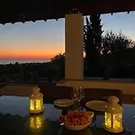 Mou * بييا