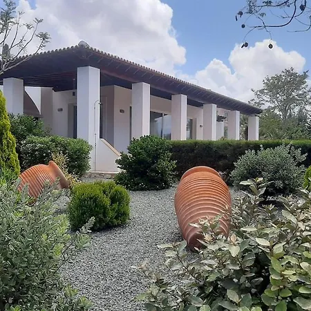 Villa Mou